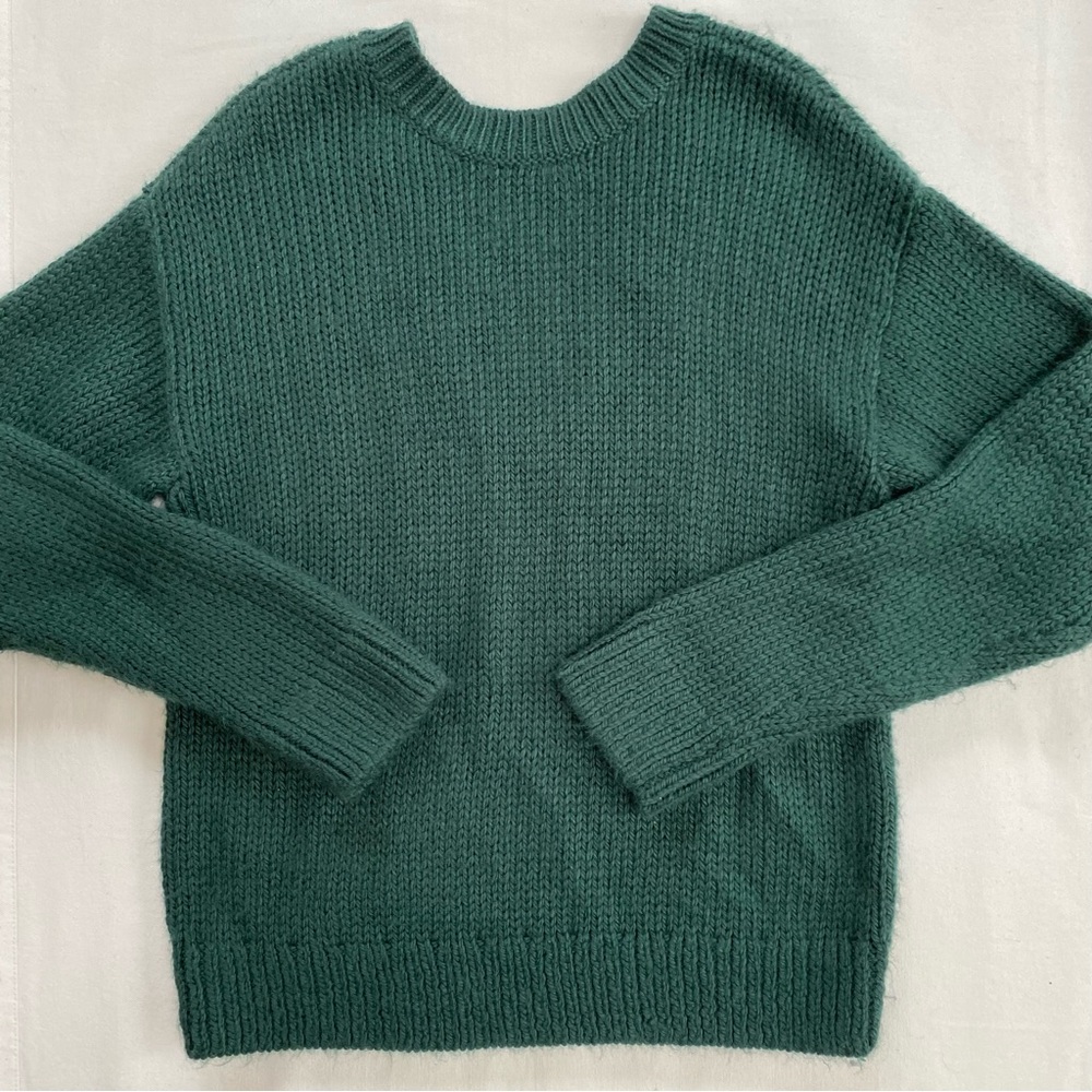 Victoria’s Secret Pink Soft Fuzzy Back Vneck Sweater XS Green